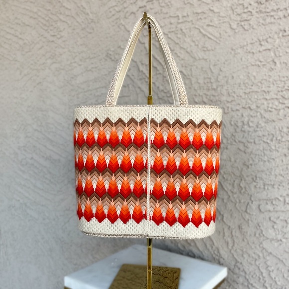Vintage Handbags - VINTAGE 60s 70s JR Miami Julius Rednik Orange Woven Yarn & Needlepoint Tote Bag